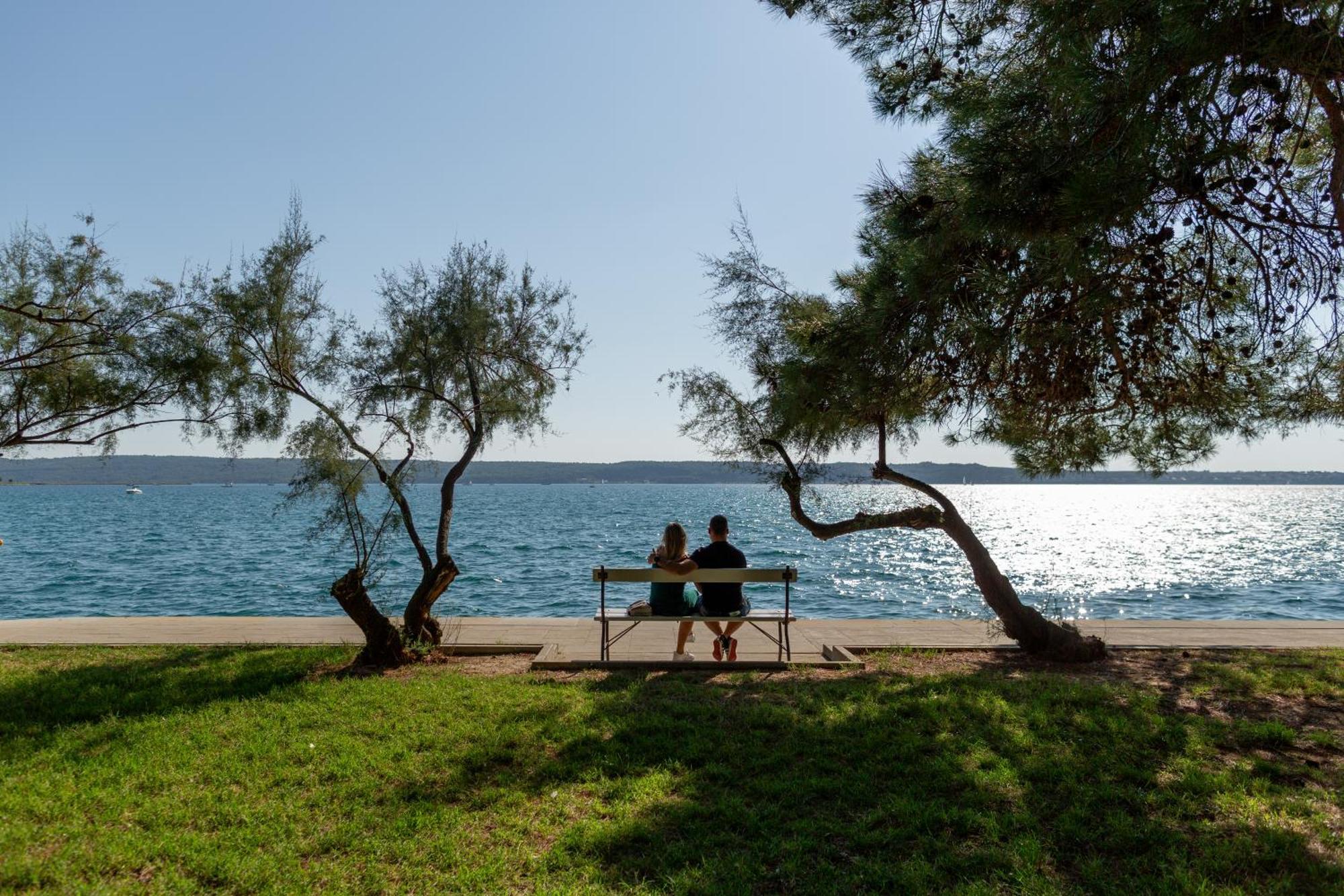 Floating Sea House Shark 3 Apartment Portoroz Exterior photo